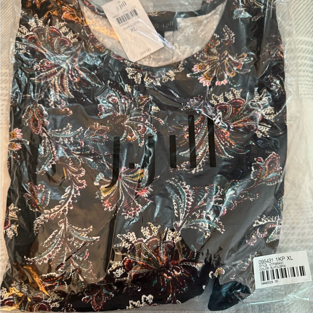 Wherever Jill 3/4 length top XL